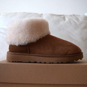 UGG Women’s Classic Mini Fluff Size 9